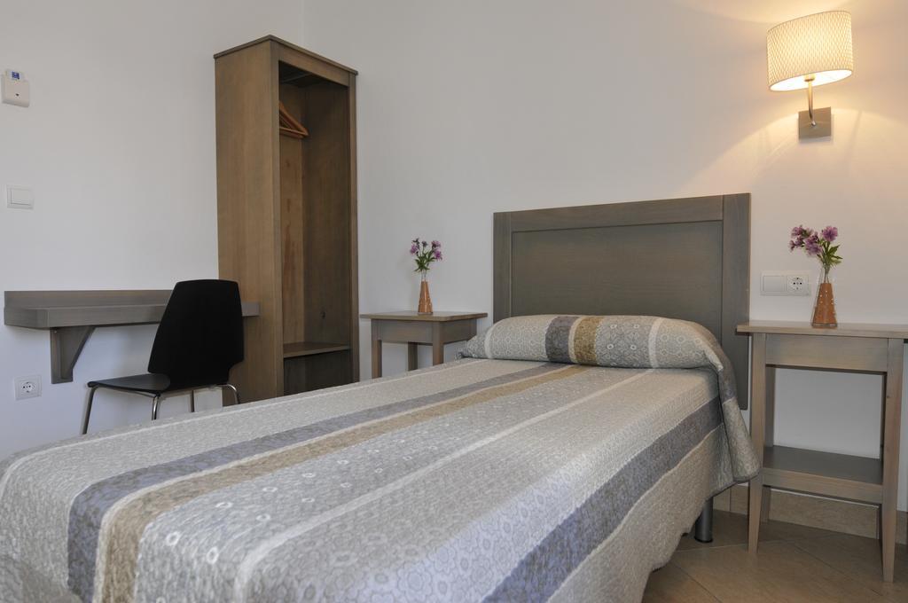 Hostal Tarifa -Recepcion Abierta Las 24H- Экстерьер фото
