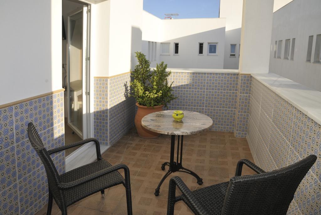 Hostal Tarifa -Recepcion Abierta Las 24H- Экстерьер фото