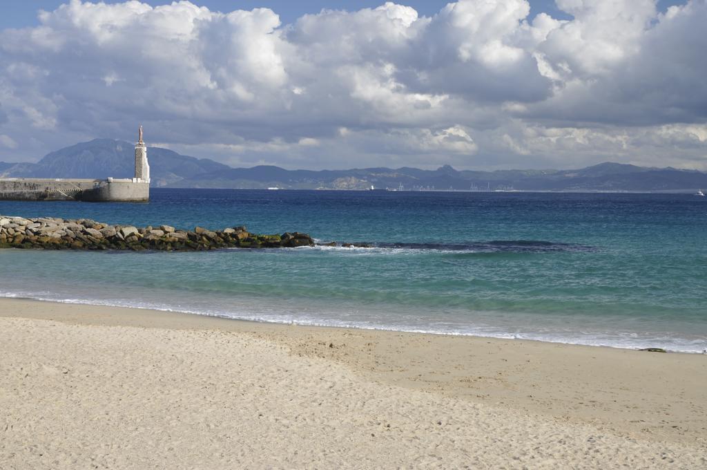 Hostal Tarifa -Recepcion Abierta Las 24H- Экстерьер фото